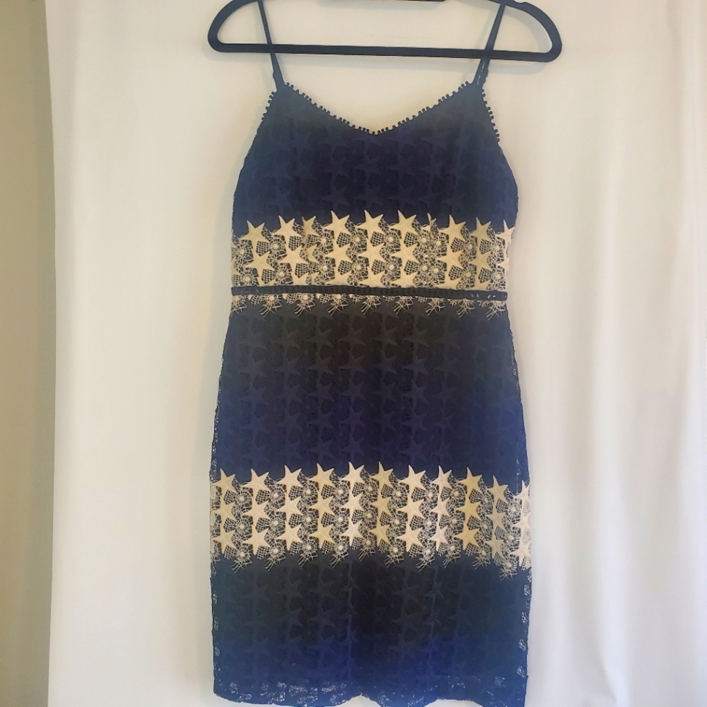 BEBE Size 10 Stars & Stripes adjustable straps empire waist crochet mini dress - Picture 2 of 10